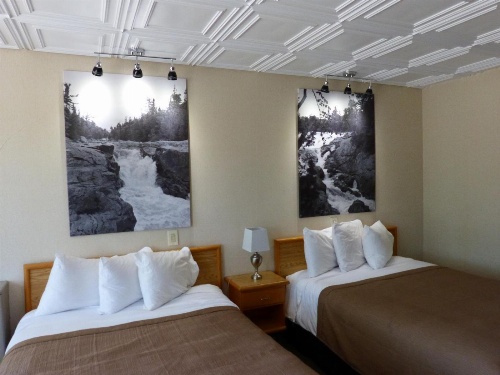 Catalina Motel image 1