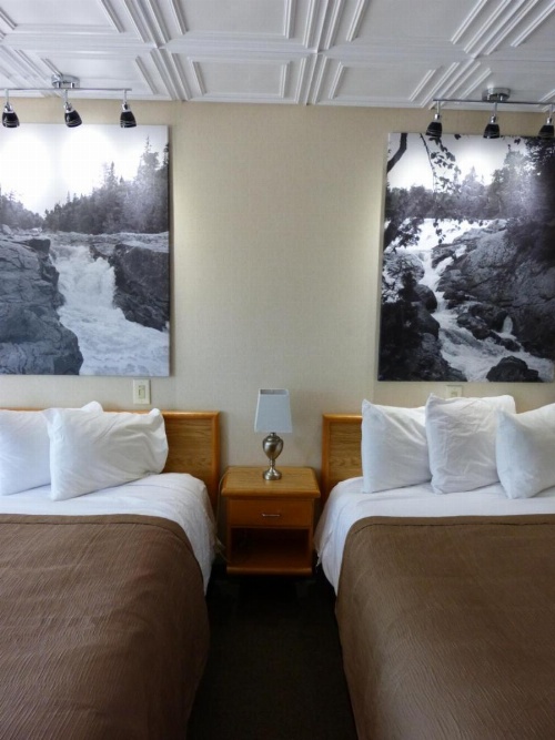 Catalina Motel image 11