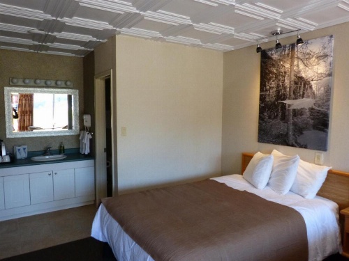 Catalina Motel image 5